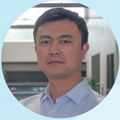 Portrait of Dr. Chao Yu, founder of LoopX